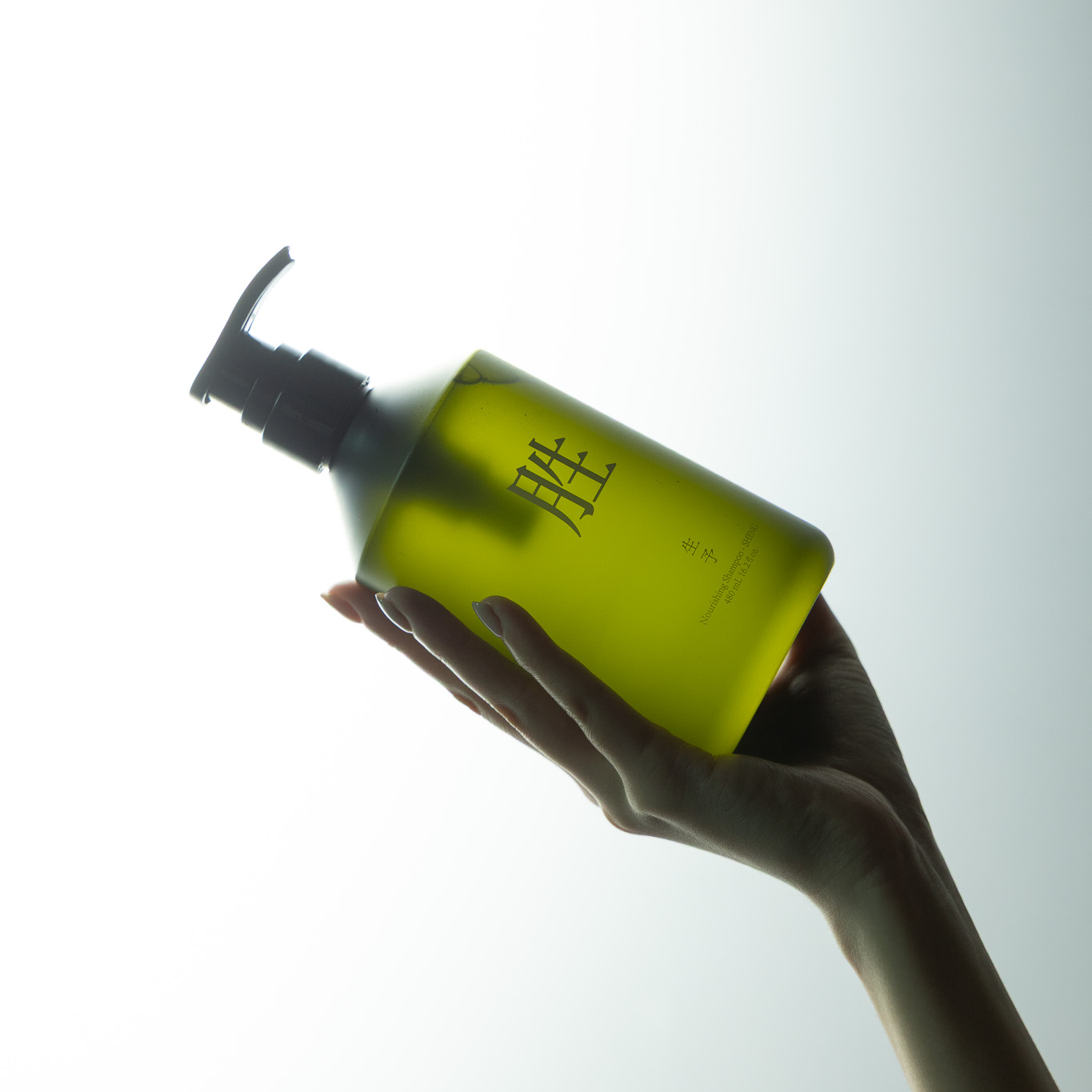 滋養洗髮露 - 胜